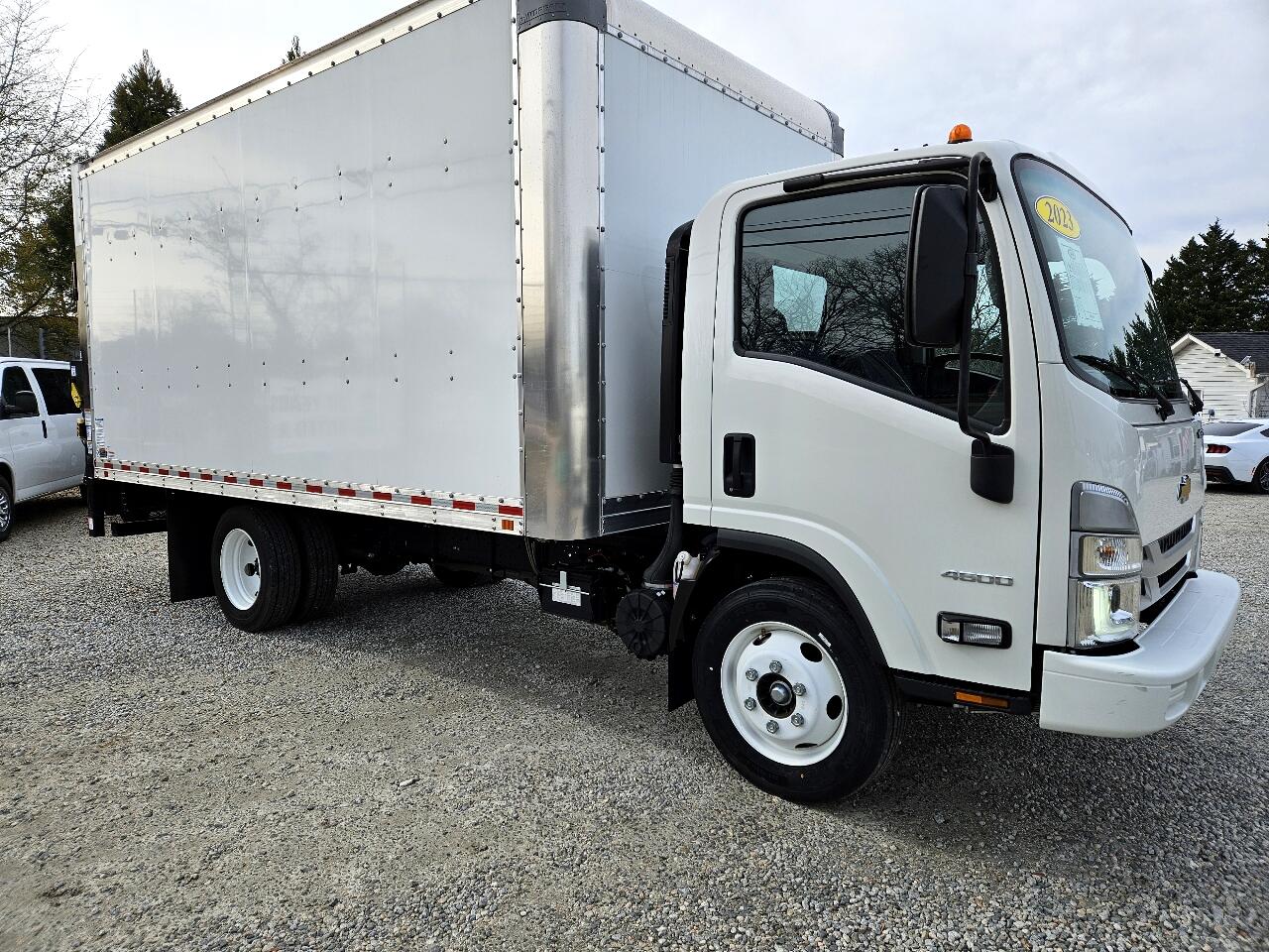 Chevrolet 4500 LCF Gas  2023