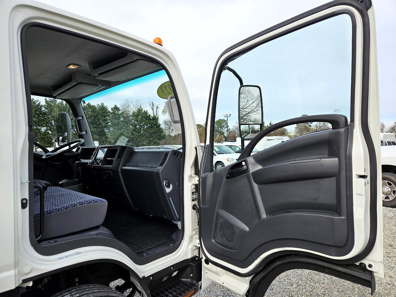 Chevrolet 4500 LCF Gas  2023