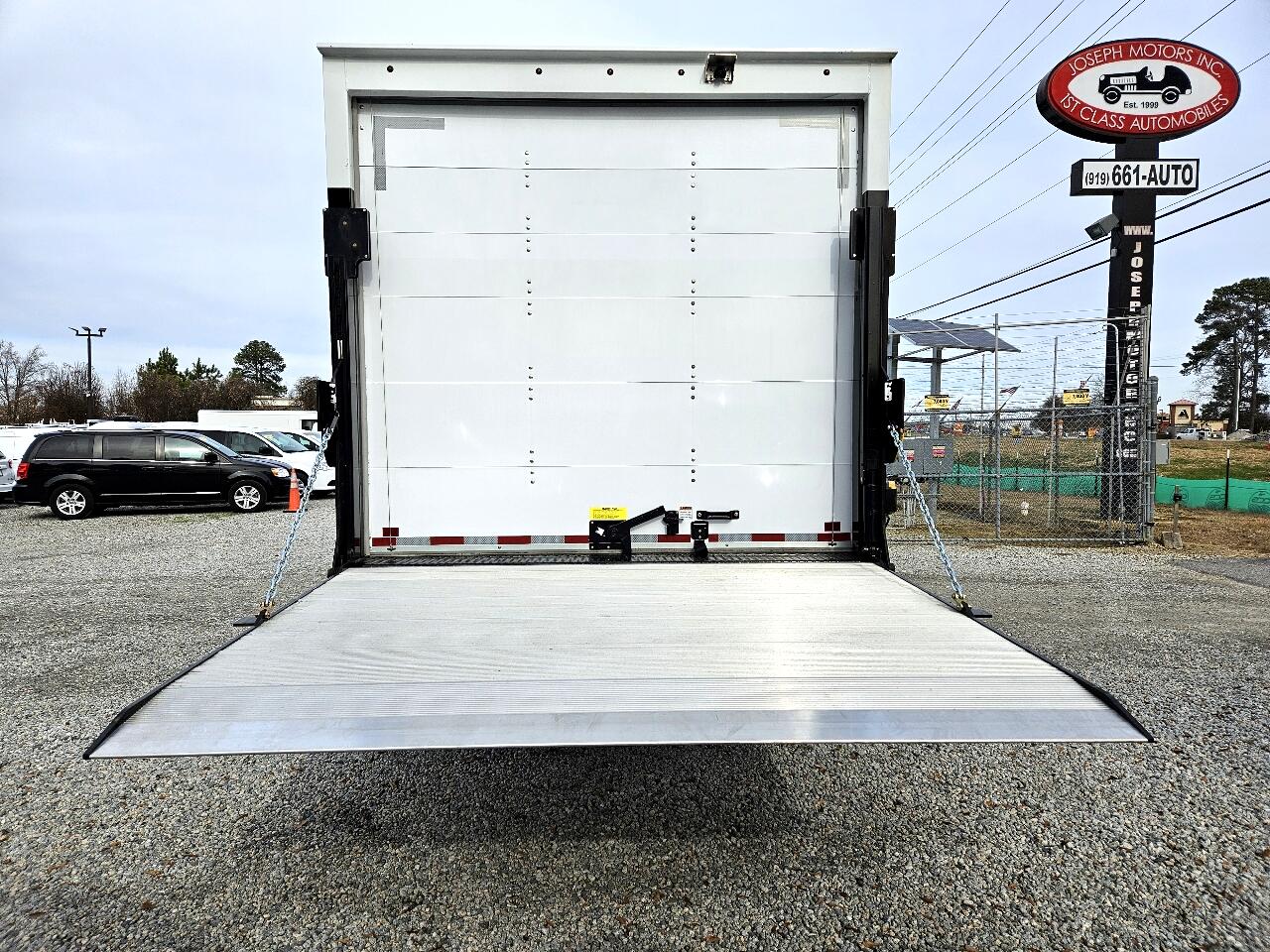 Chevrolet 4500 LCF Gas  2023