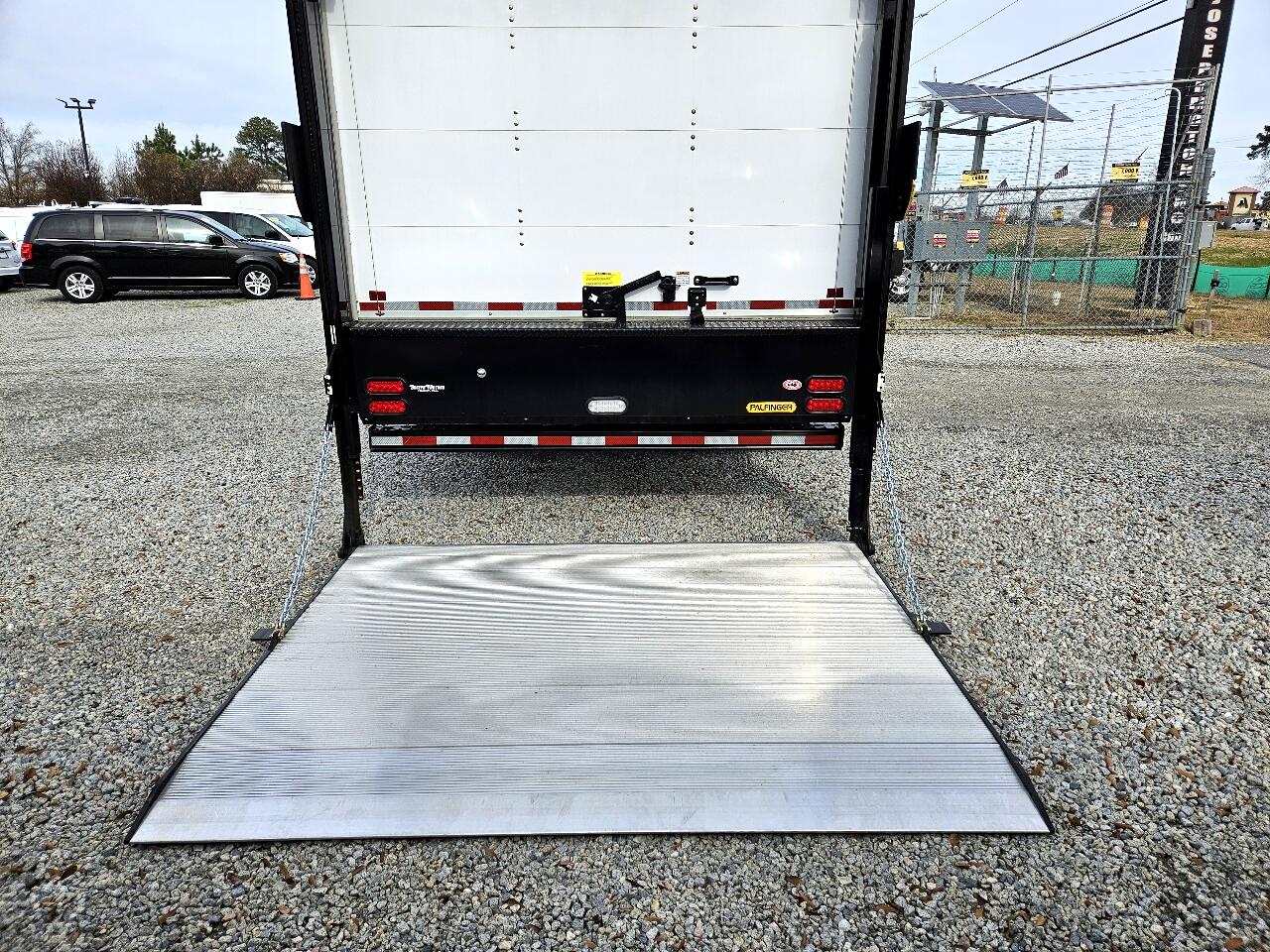 Chevrolet 4500 LCF Gas  2023