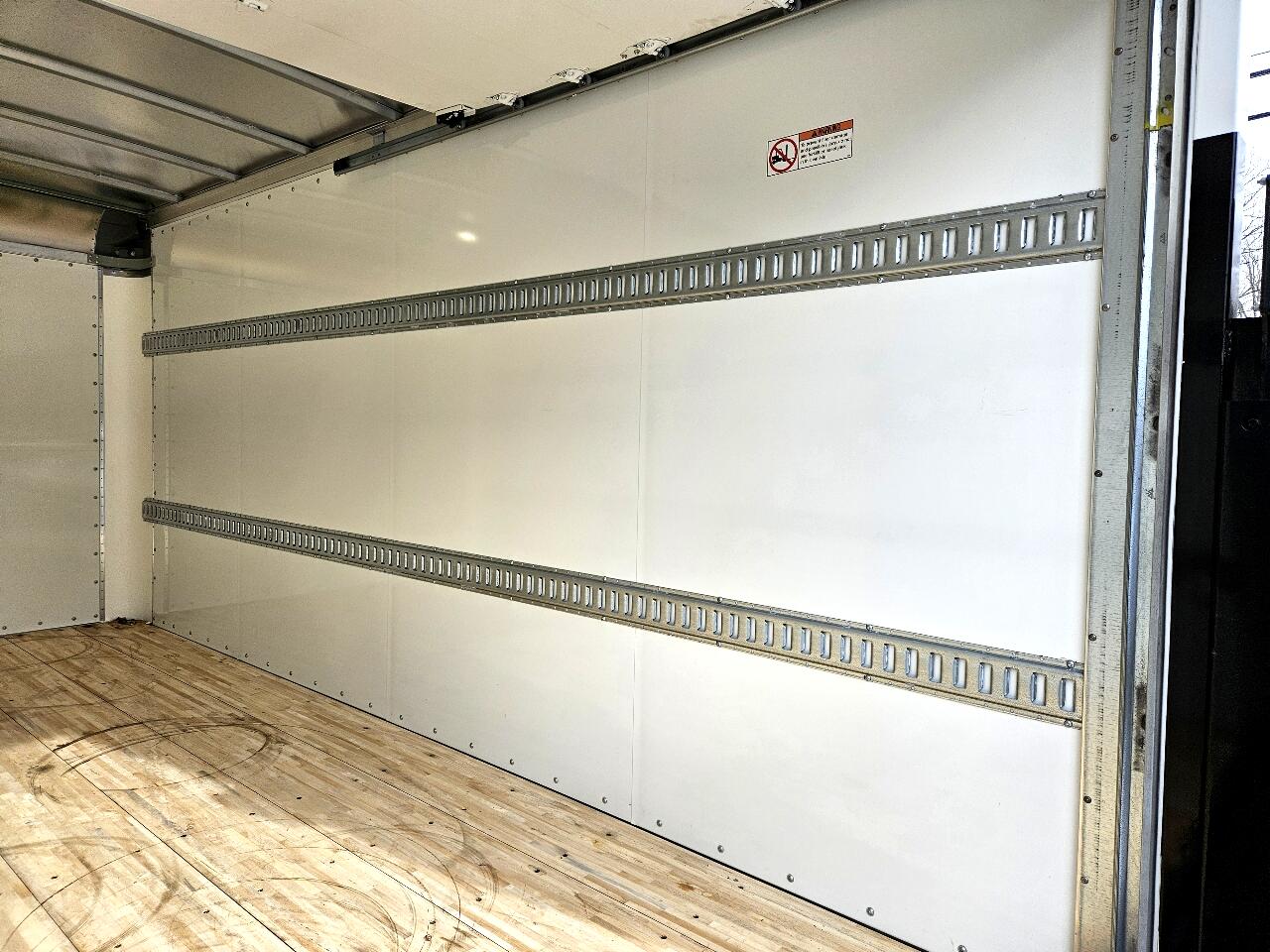 Chevrolet 4500 LCF Gas  2023