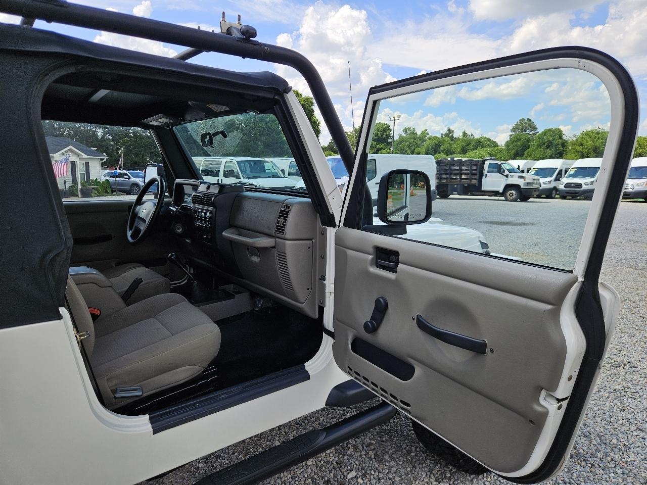 Jeep Wrangler 2dr Unlimited LWB 2006
