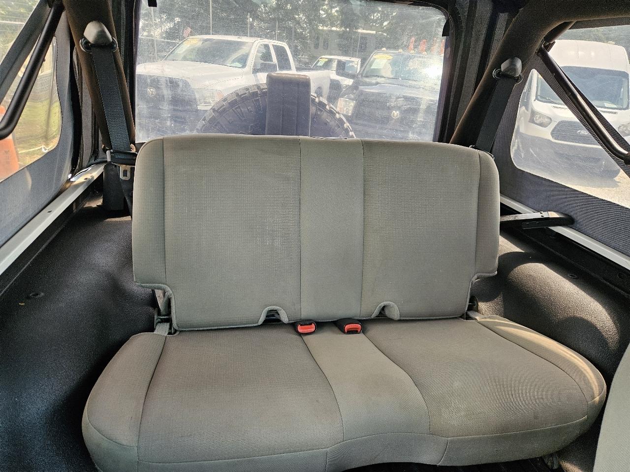 Jeep Wrangler 2dr Unlimited LWB 2006