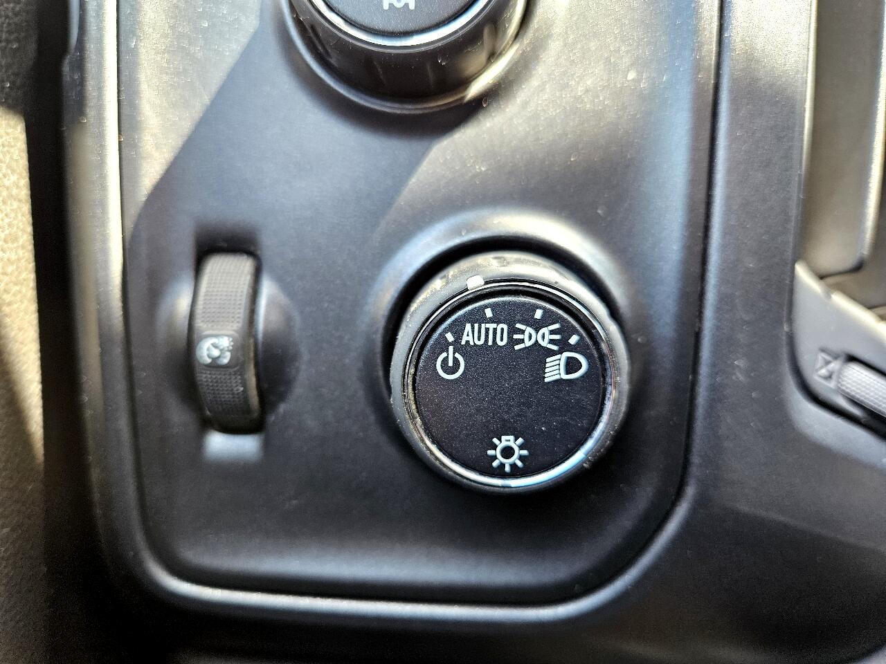 Chevrolet Silverado 3500HD  2015 Chevrolet Silverado 3500HD  2015