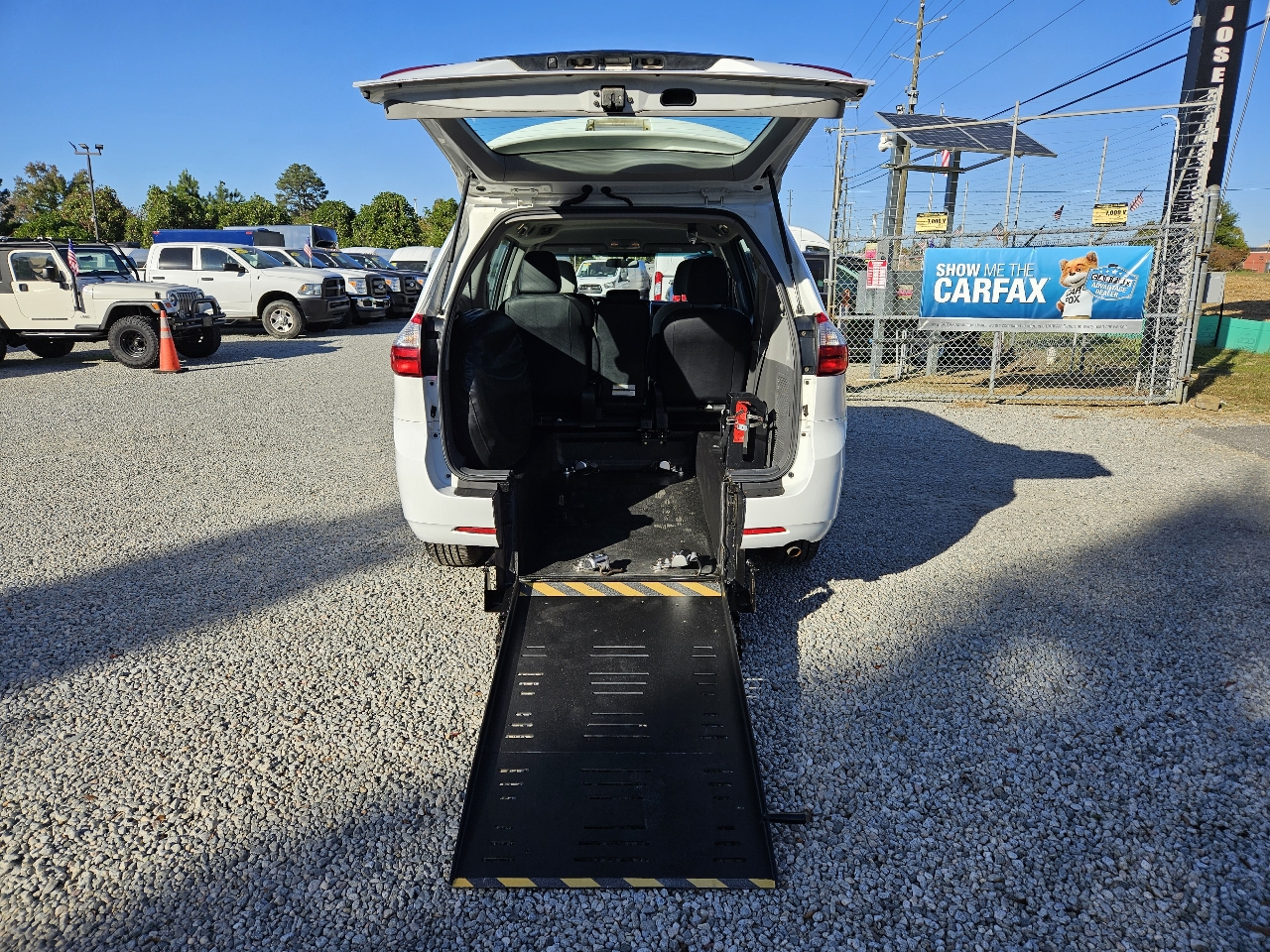 Toyota Sienna  2016 Toyota Sienna  2016