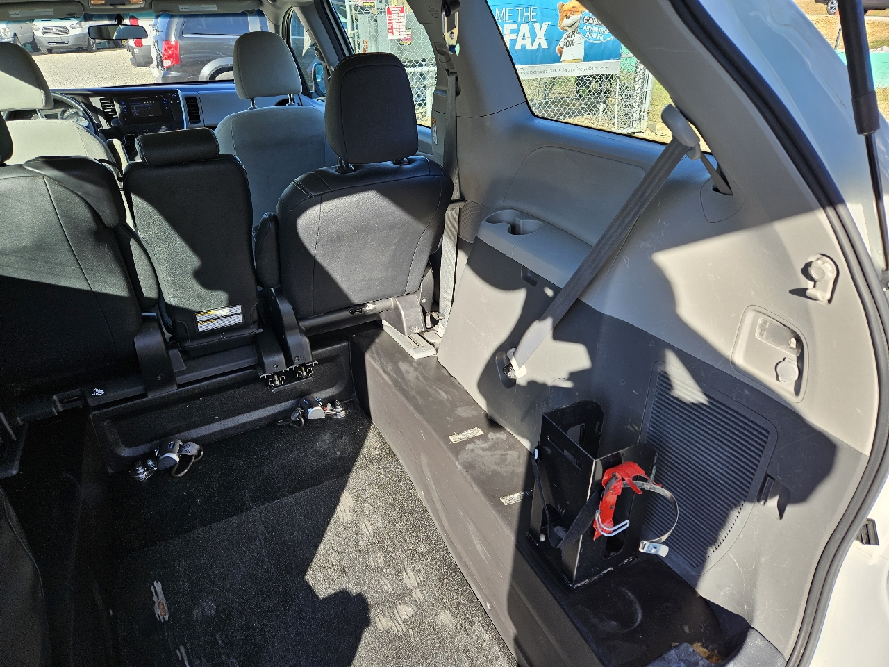 Toyota Sienna  2016 Toyota Sienna  2016