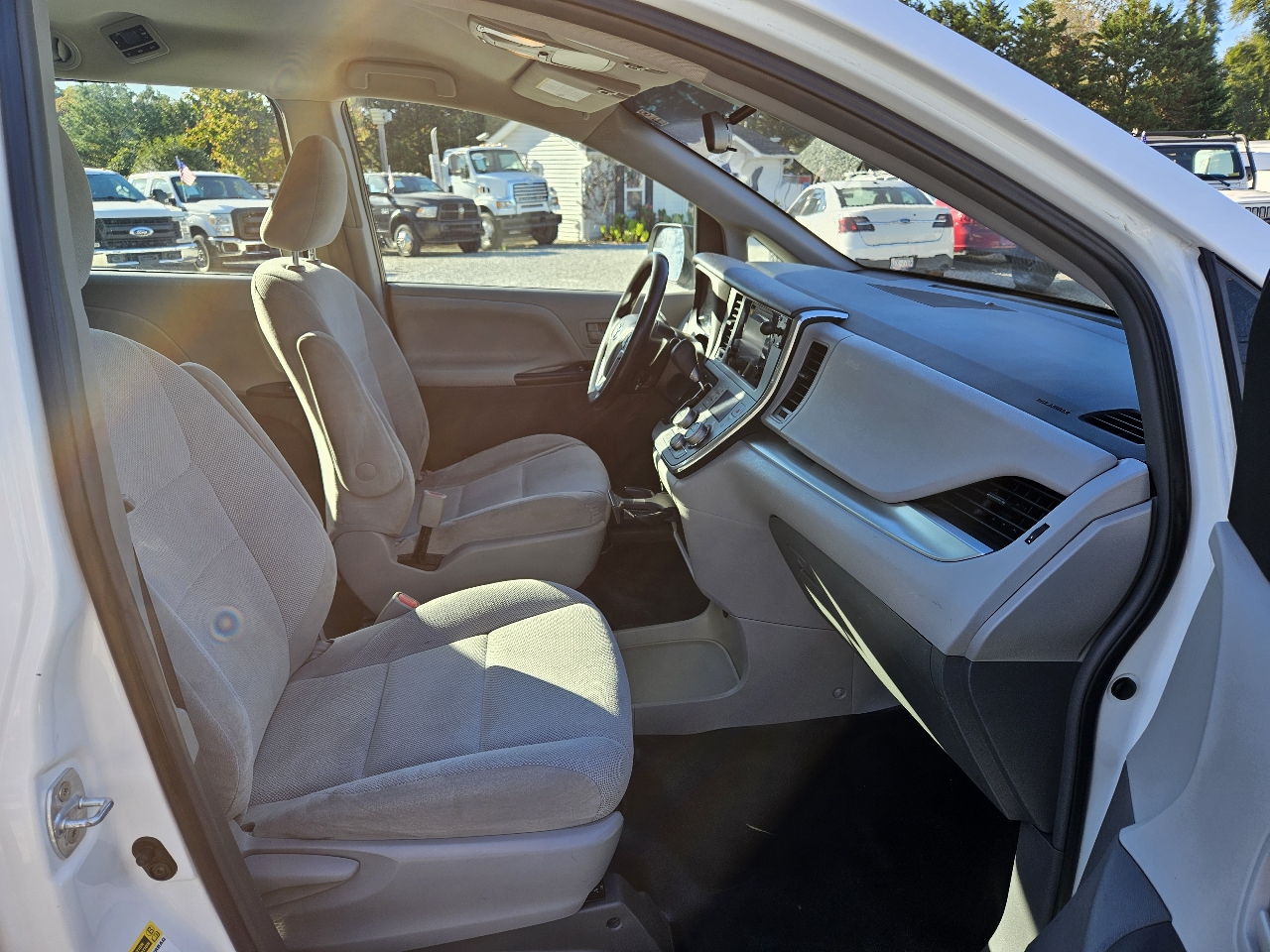 Toyota Sienna  2016 Toyota Sienna  2016