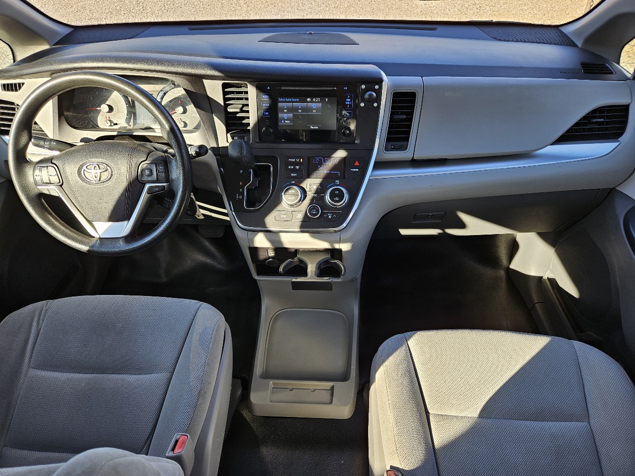 Toyota Sienna  2016 Toyota Sienna  2016