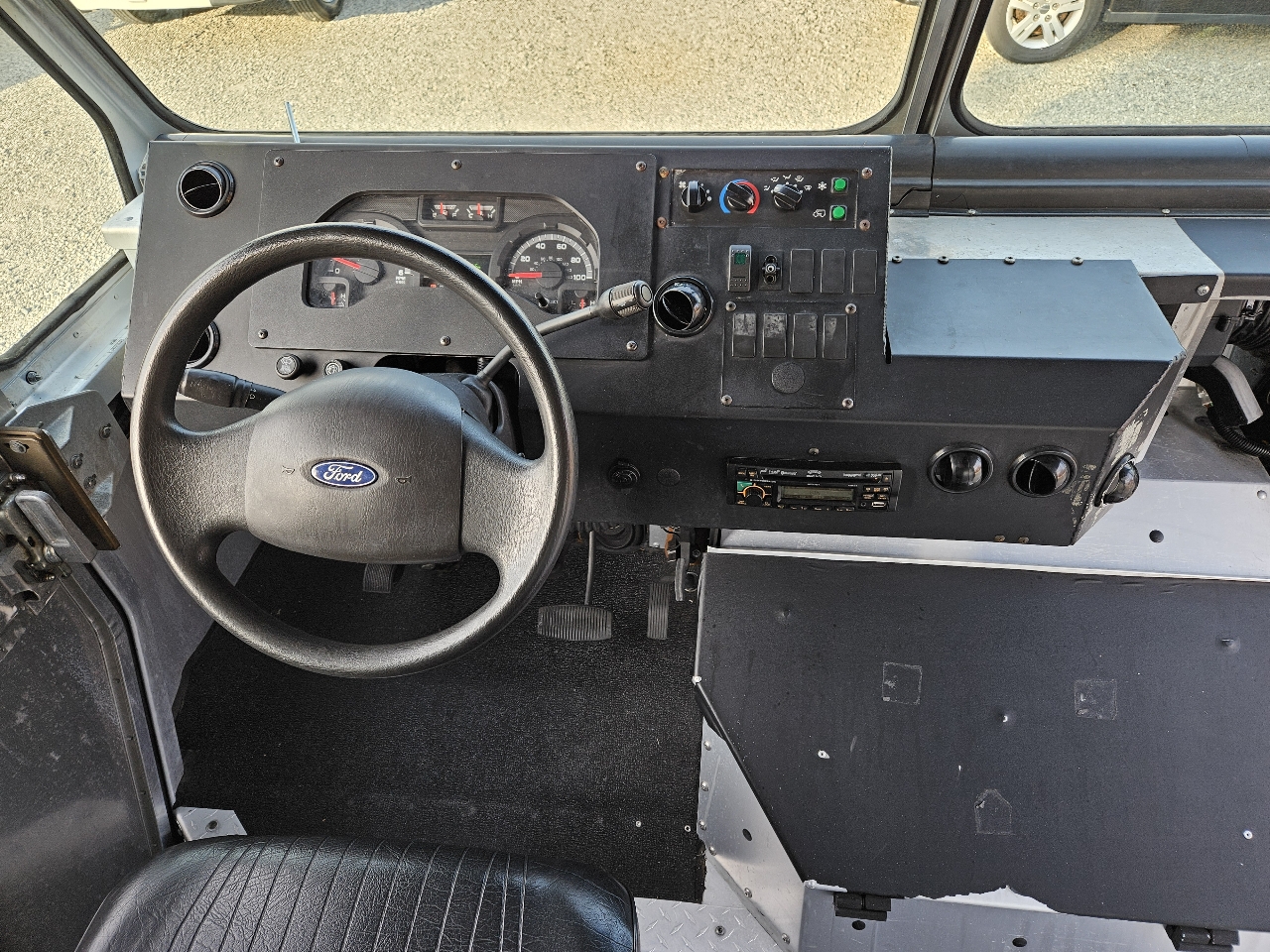 Ford Econoline  2013