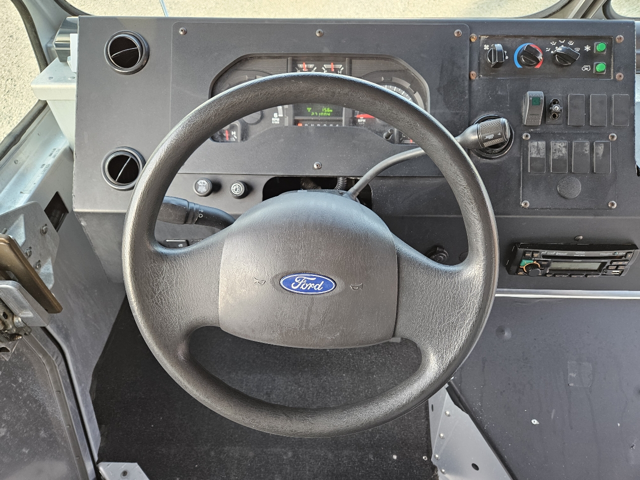 Ford Econoline  2013