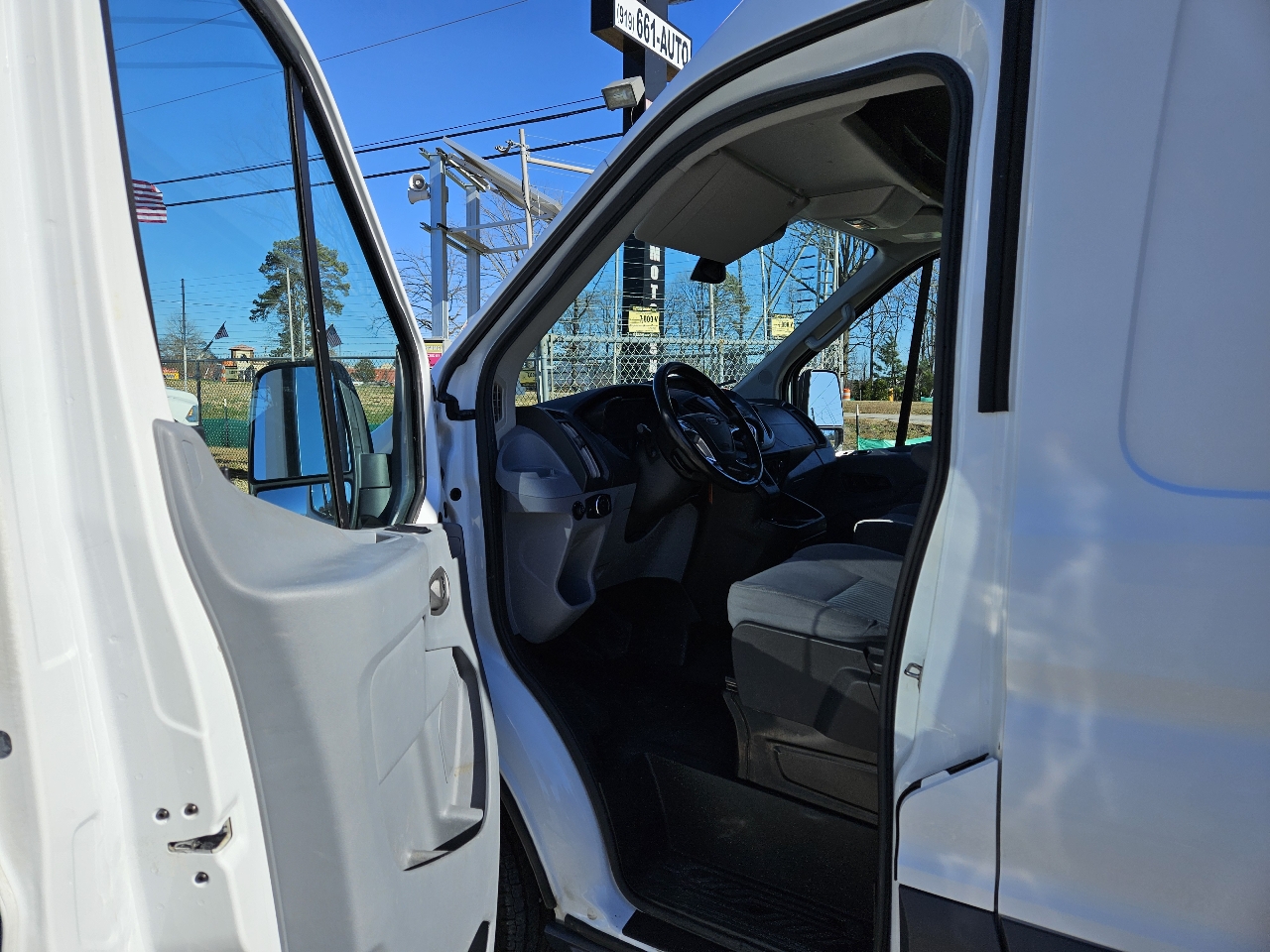 Ford Transit 250 Van High Roof w/Sliding Pass. 148-in. WB EL 2016