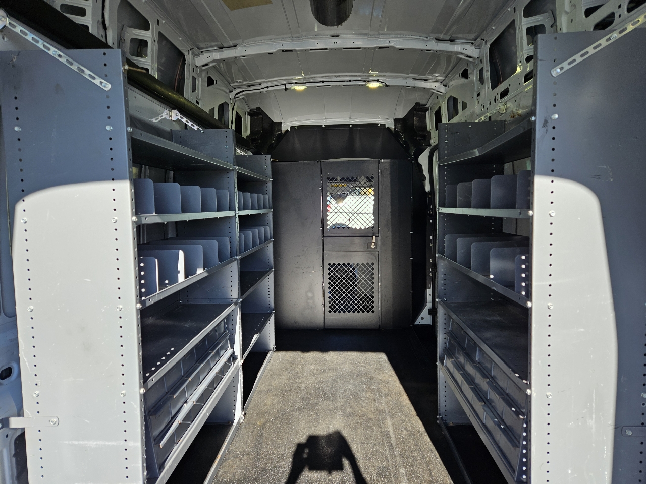 Ford Transit 250 Van High Roof w/Sliding Pass. 148-in. WB EL 2016