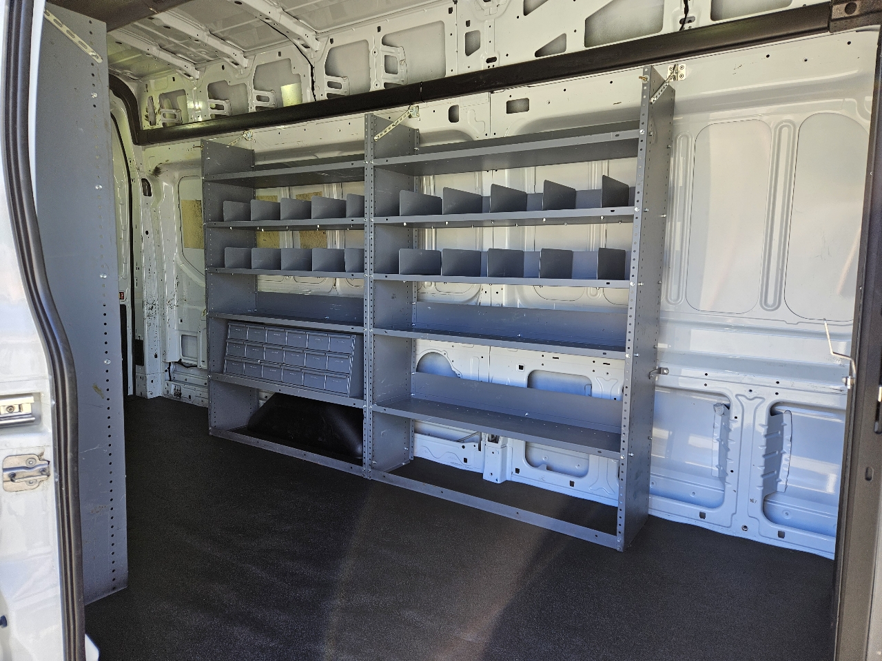 Ford Transit 250 Van High Roof w/Sliding Pass. 148-in. WB EL 2016