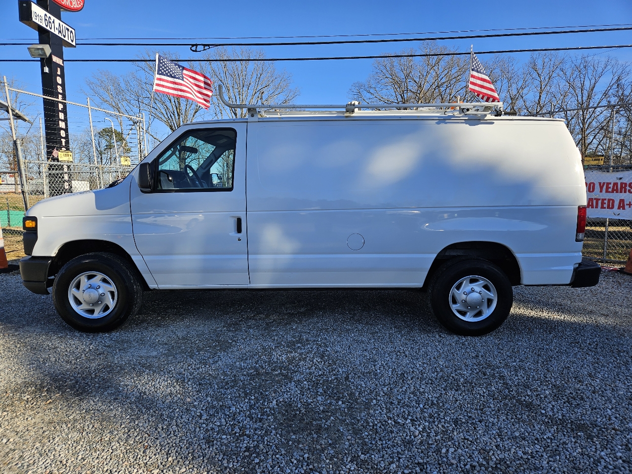 Ford Econoline E-250 2014