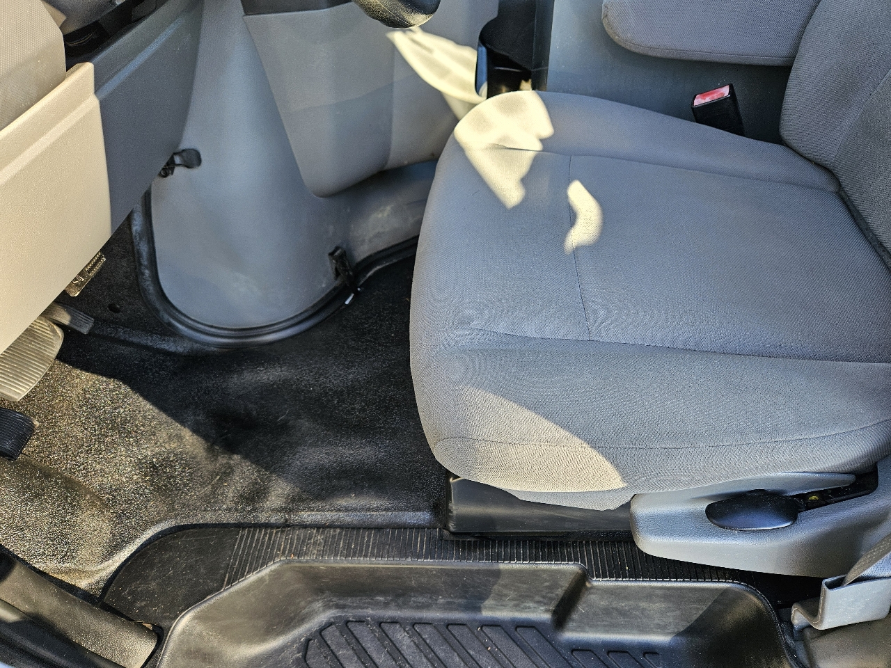 Ford Econoline E-250 2014