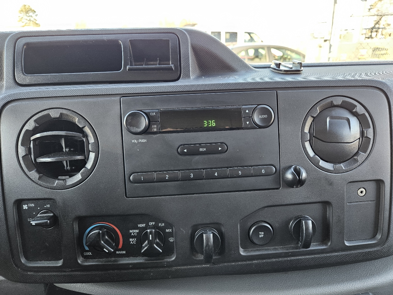 Ford Econoline E-250 2014