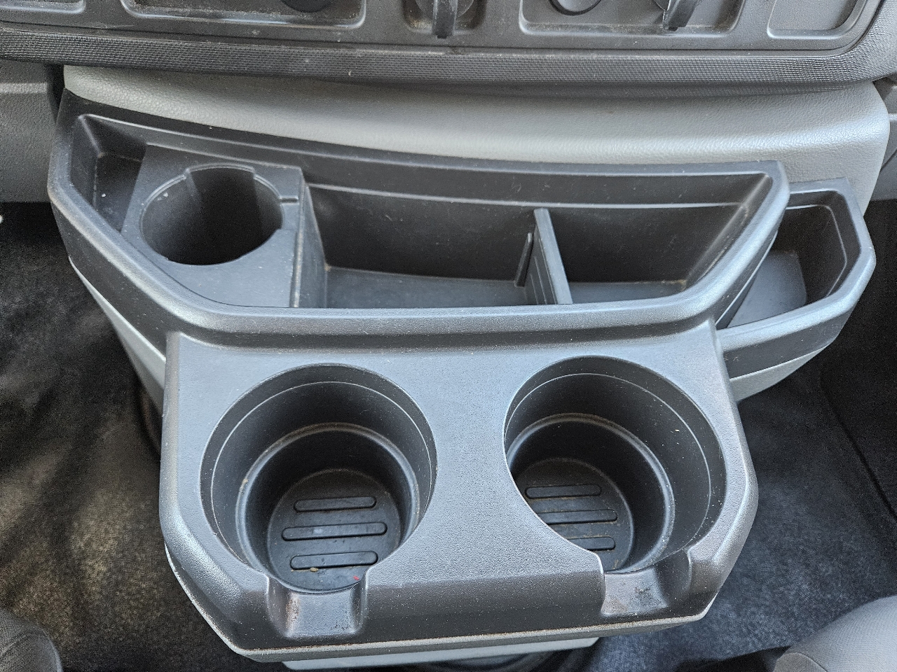 Ford Econoline E-250 2014