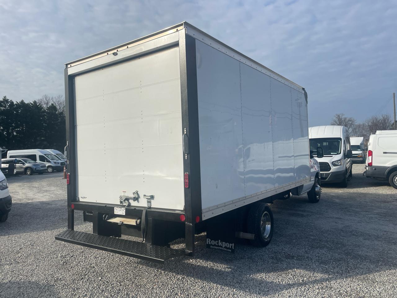 Ford E-Series Cutaway  2021