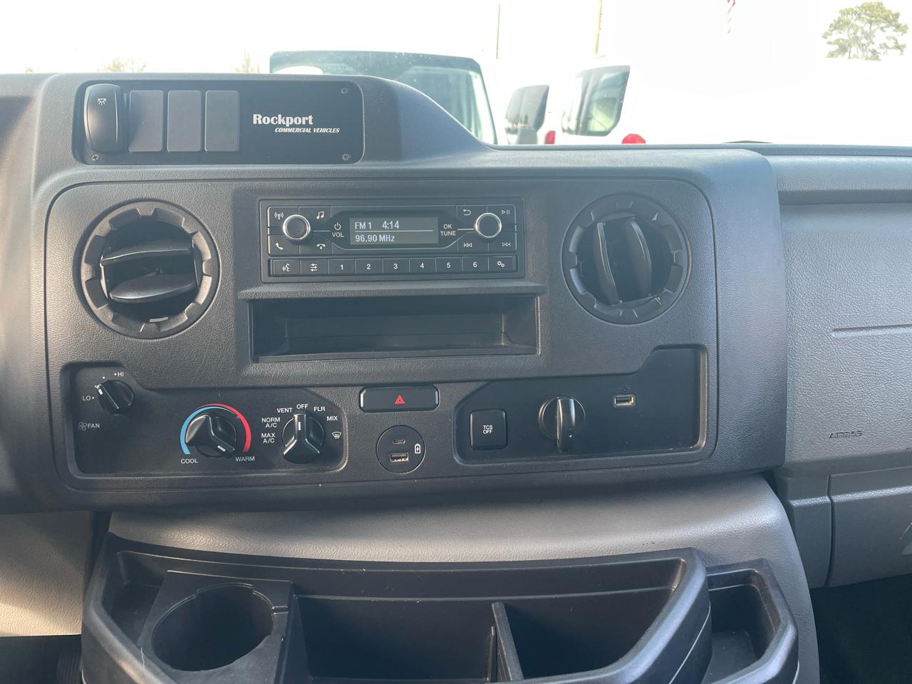 Ford E-Series Cutaway  2021