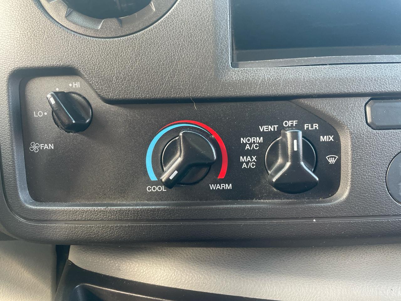 Ford E-Series Cutaway  2021