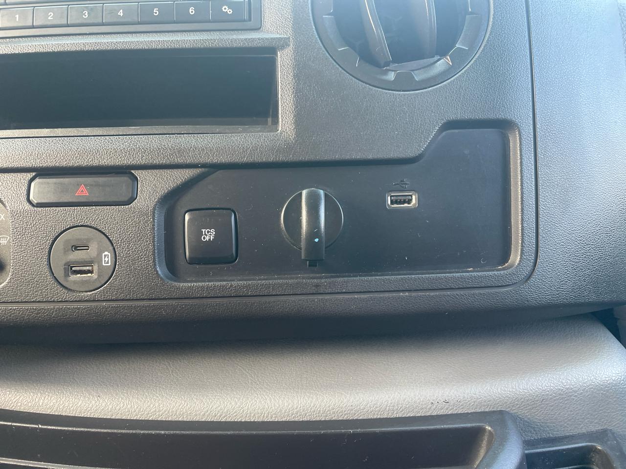 Ford E-Series Cutaway  2021