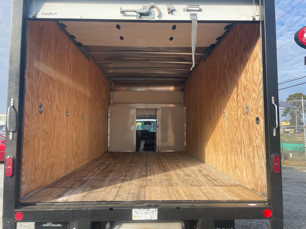 Ford E-Series Cutaway  2021