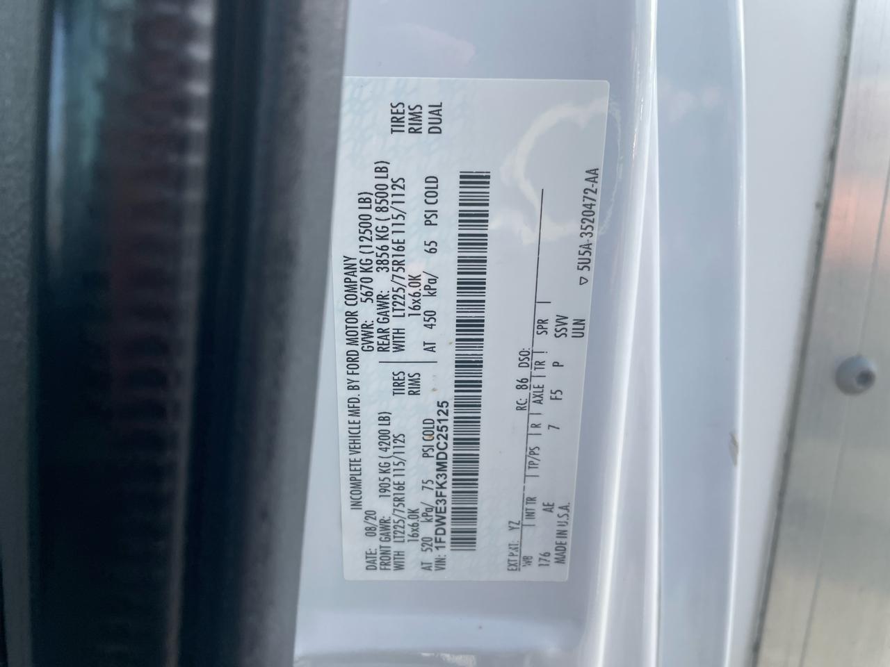 Ford E-Series Cutaway  2021