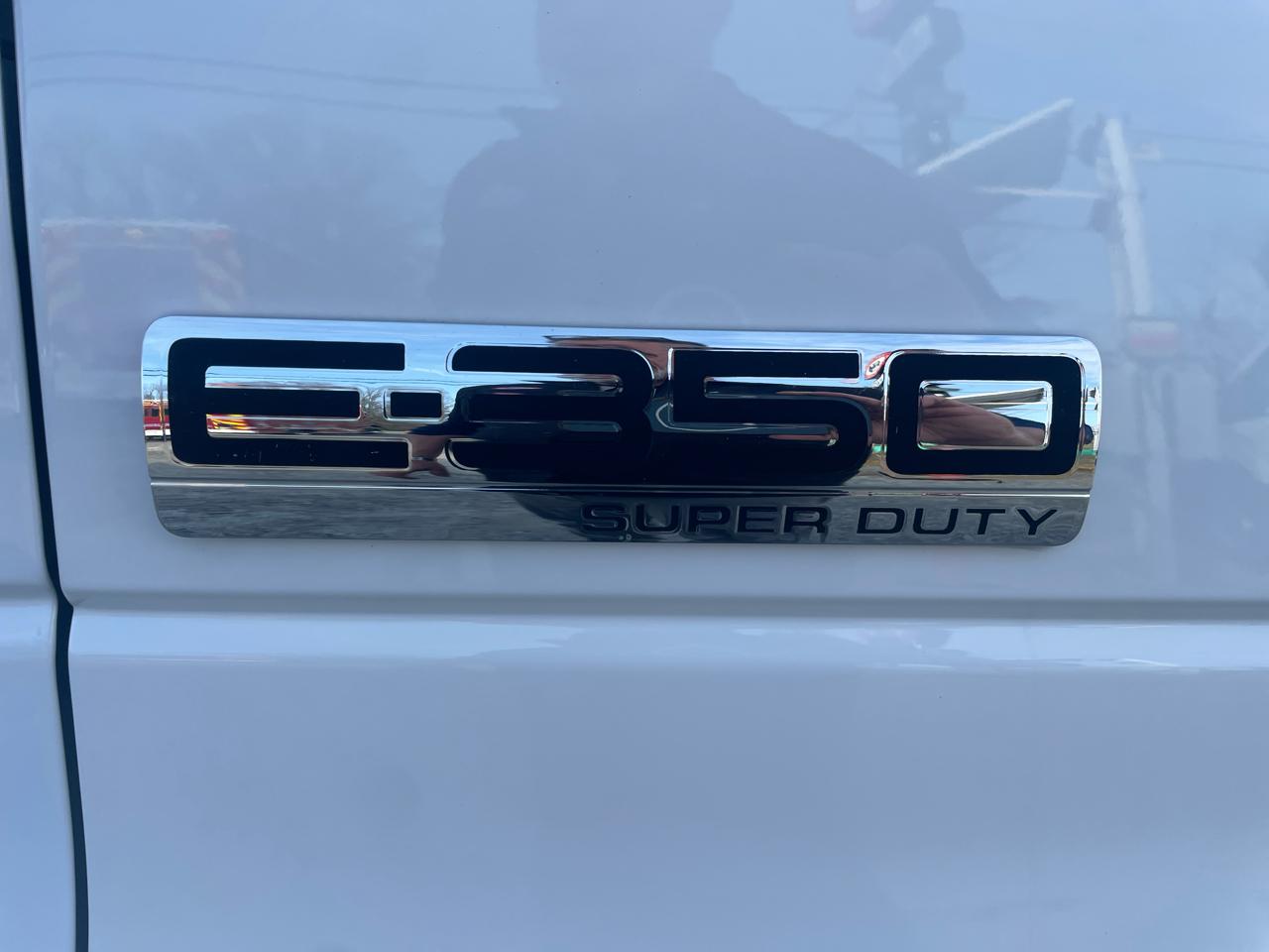 Ford E-Series Cutaway  2021