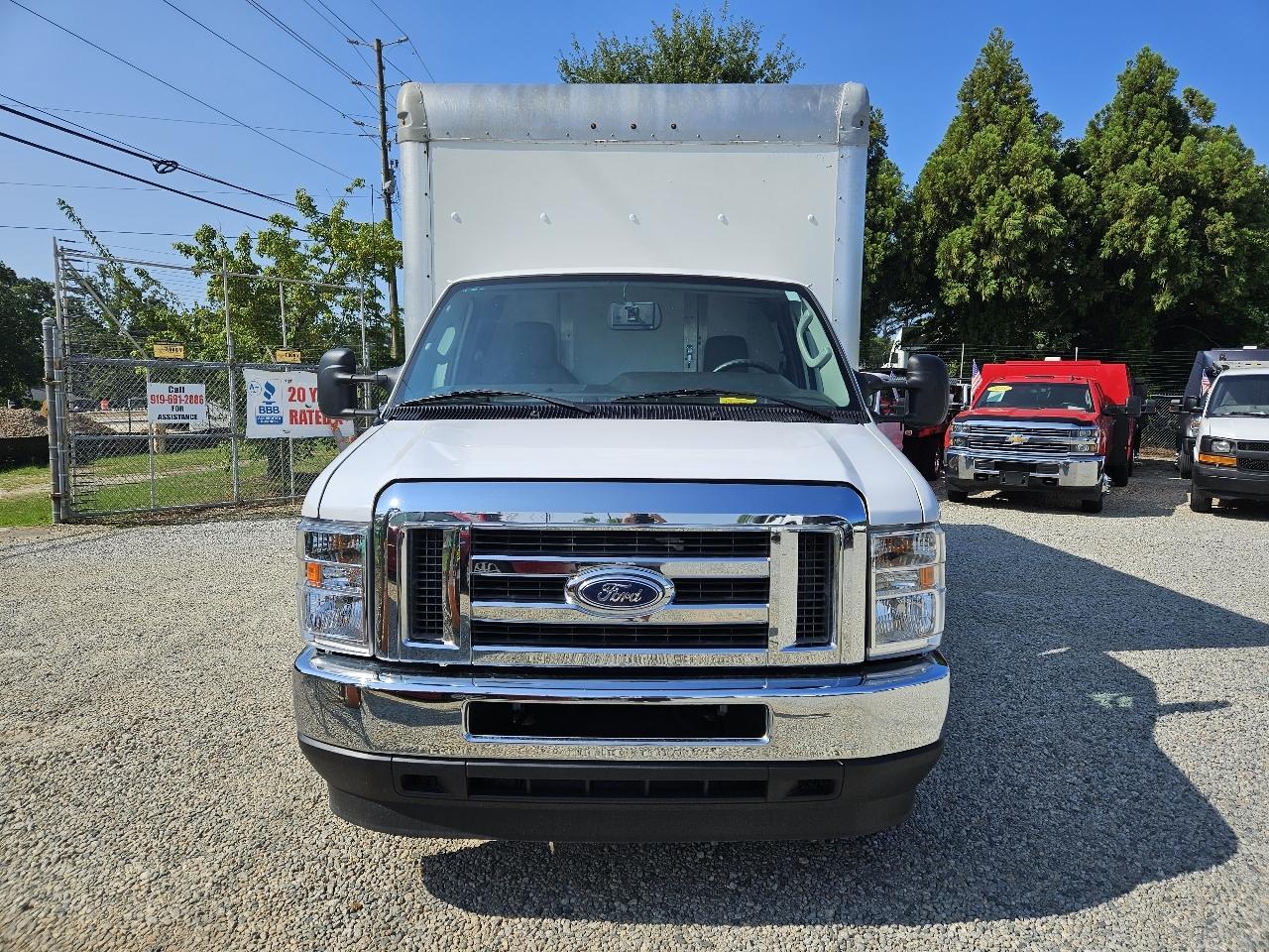 Ford E-Series Cutaway  2021