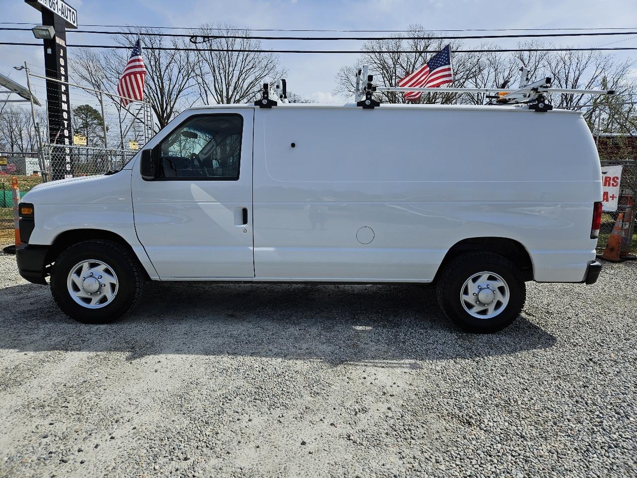Ford Econoline Cargo Van  2011