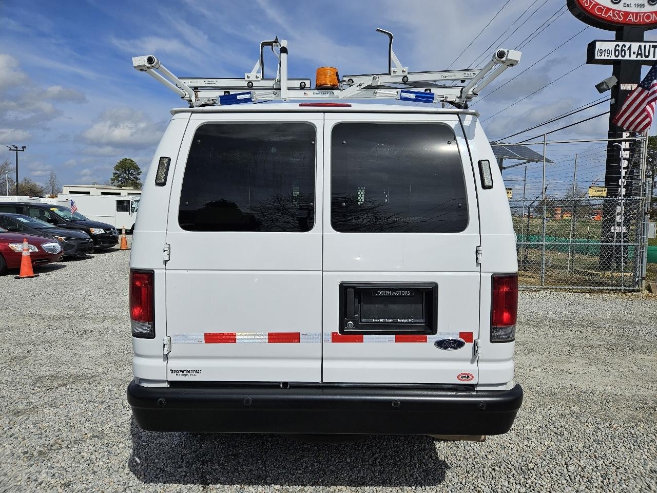 Ford Econoline Cargo Van  2011