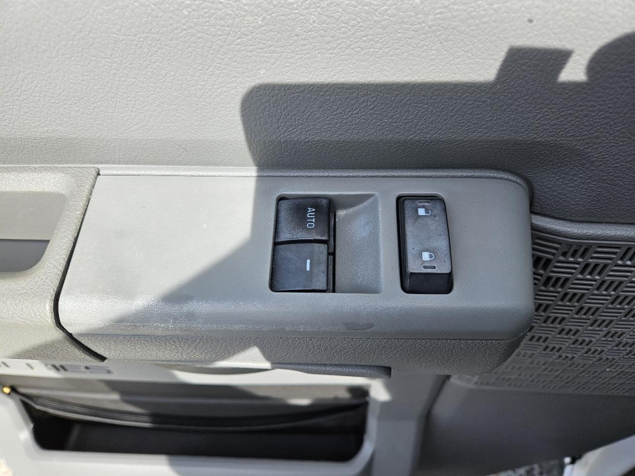 Ford Econoline Cargo Van  2011