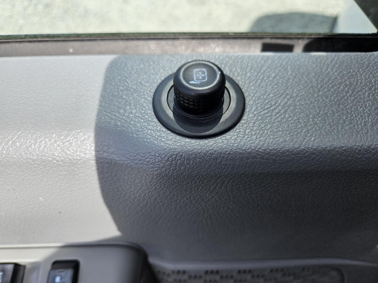 Ford Econoline Cargo Van  2011