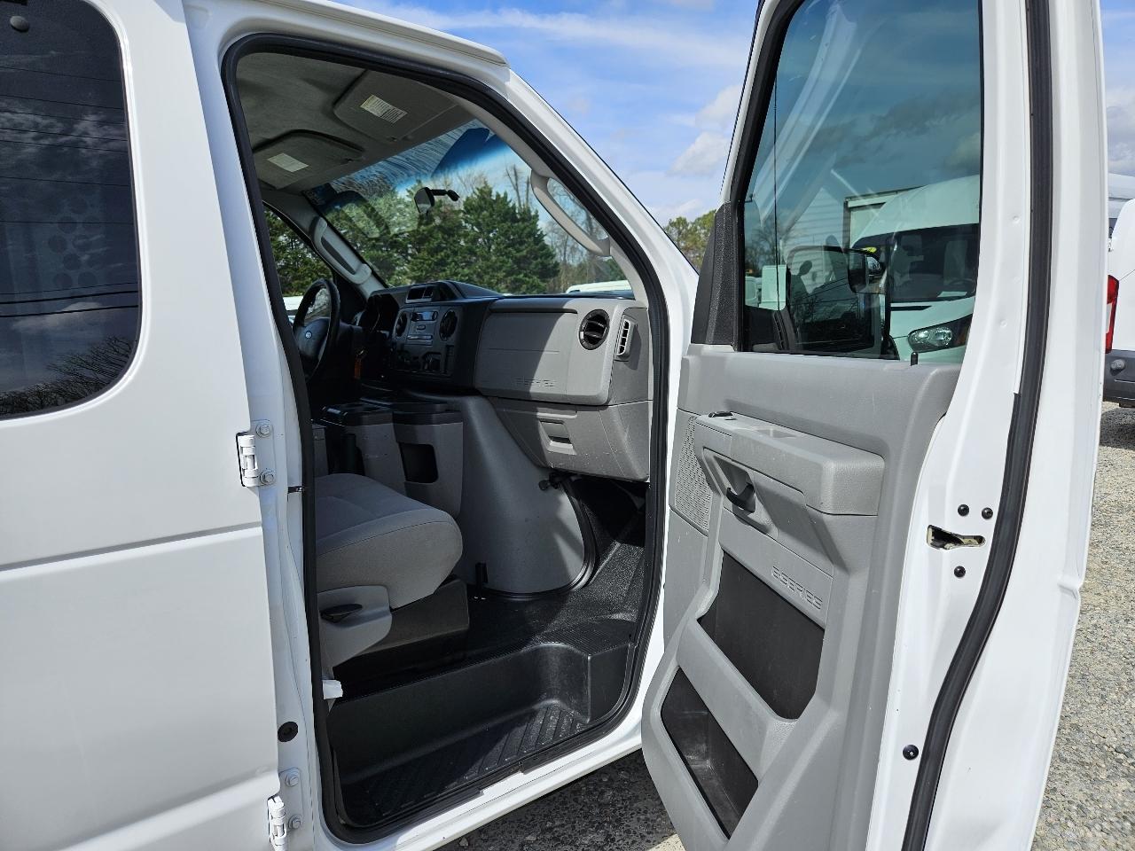Ford Econoline Cargo Van  2011