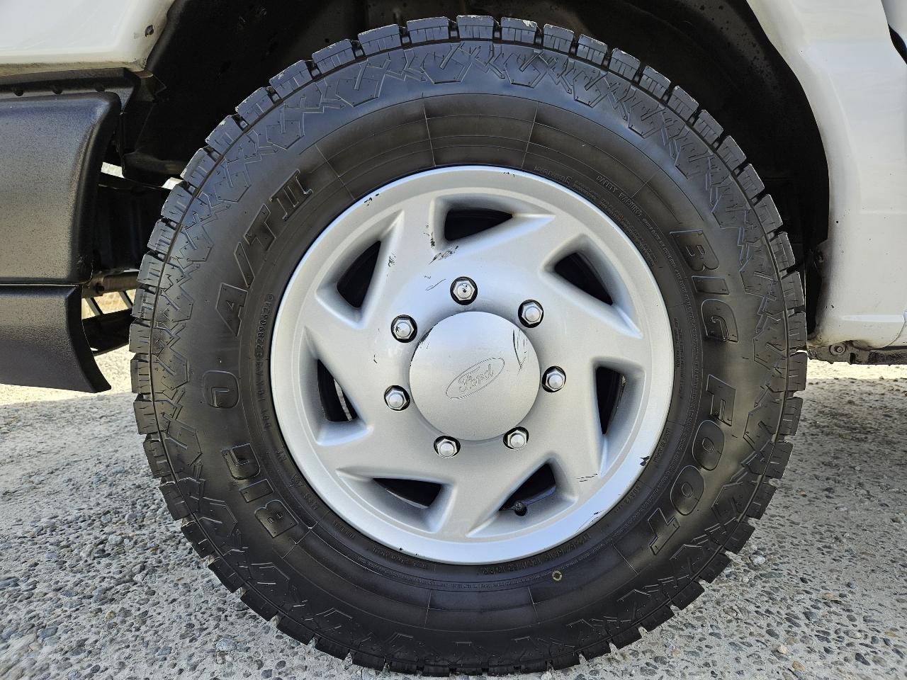 Ford Econoline Cargo Van  2011