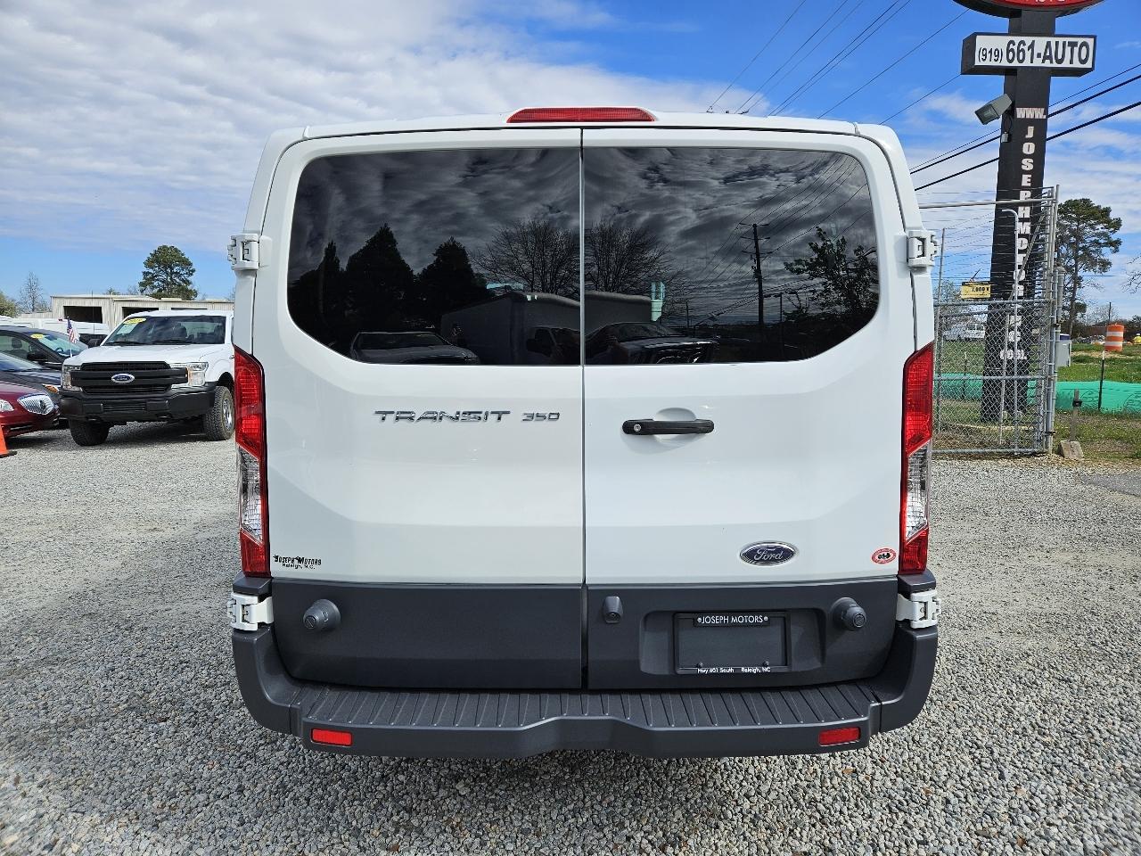 Ford Transit Passenger Wagon  2018