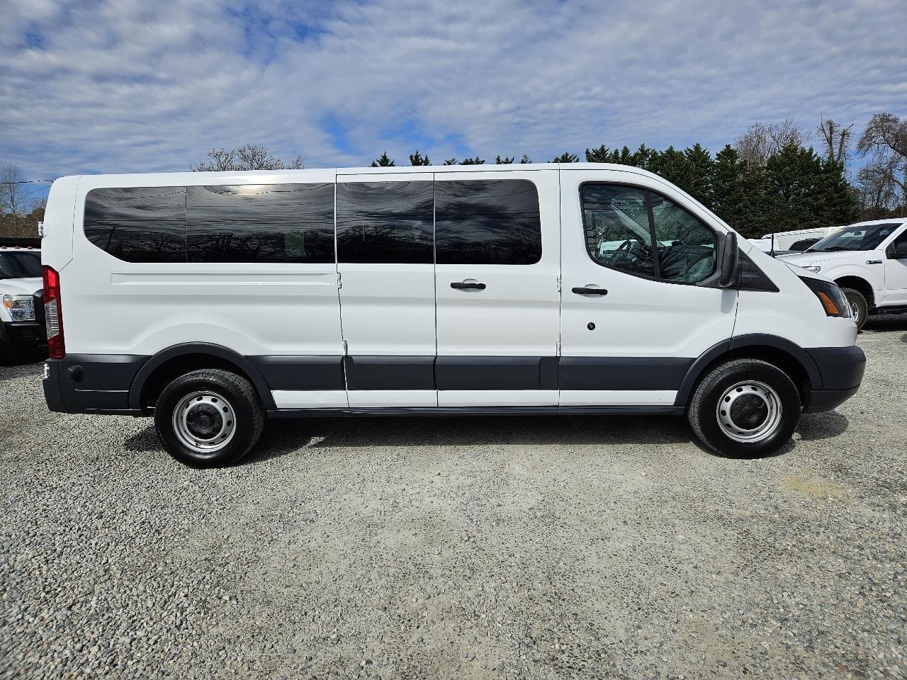 Ford Transit Passenger Wagon  2018