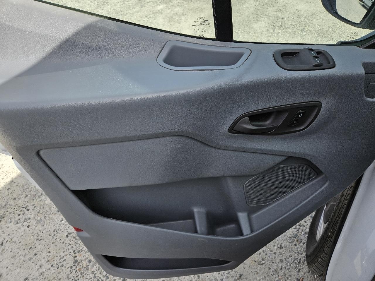 Ford Transit Passenger Wagon  2018