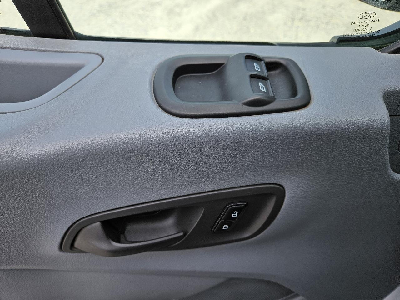 Ford Transit Passenger Wagon  2018