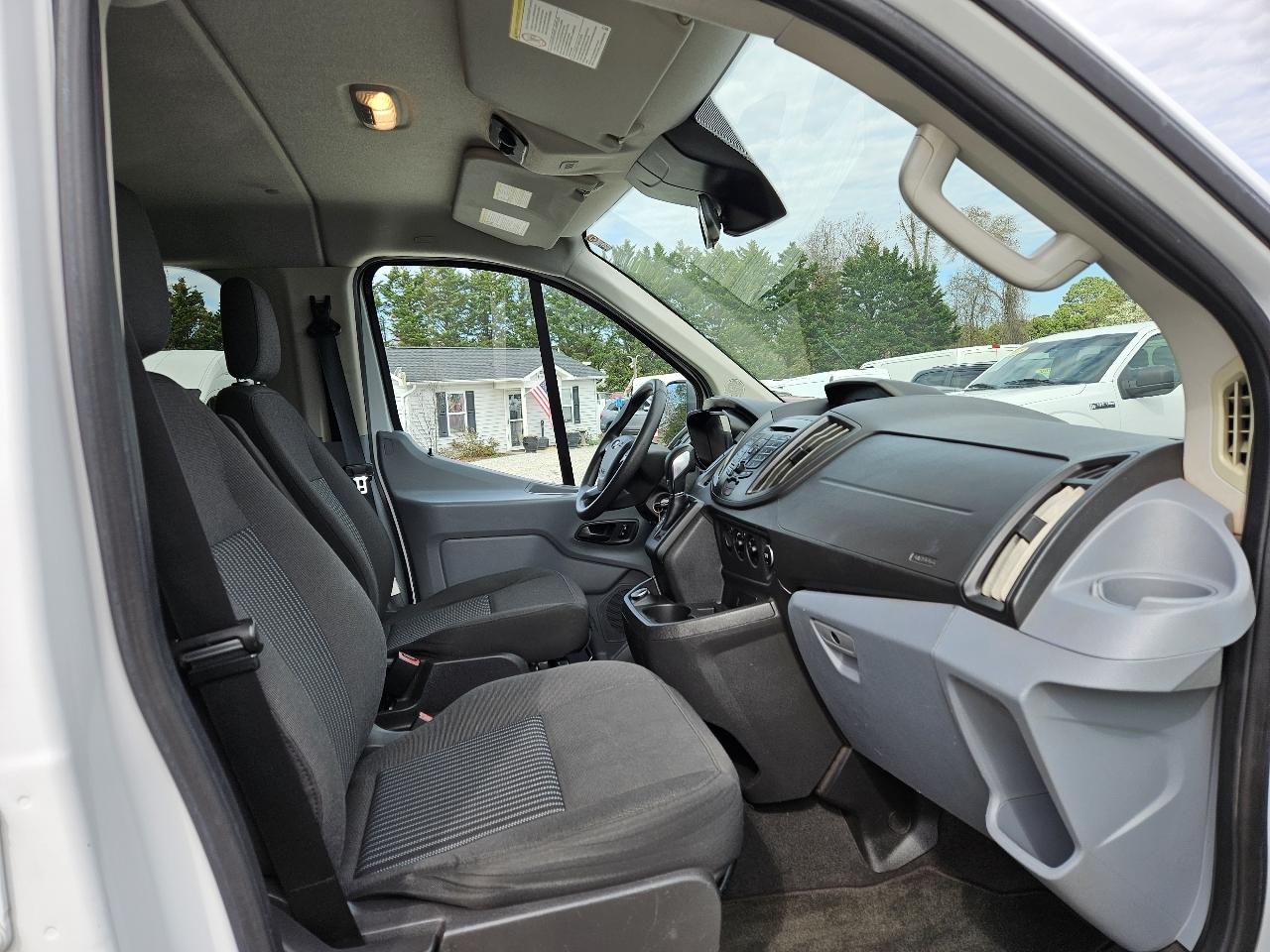 Ford Transit Passenger Wagon  2018