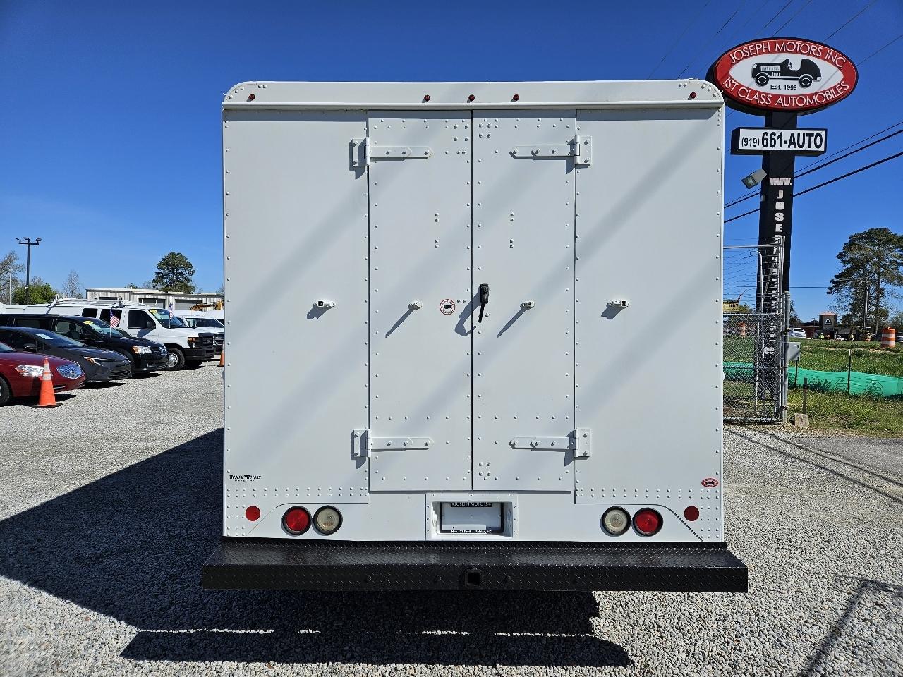 Ford Econoline  2013