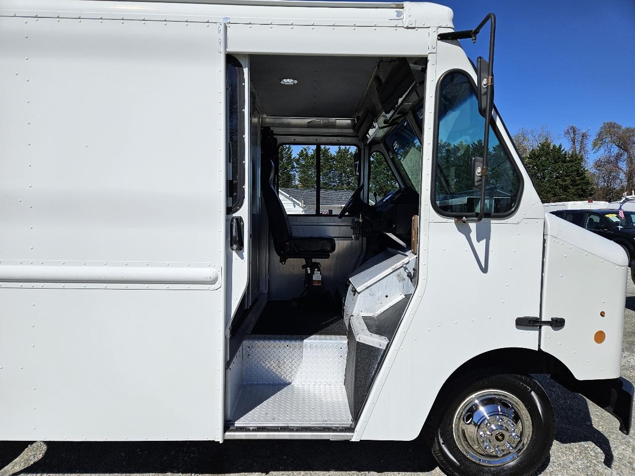 Ford Econoline  2013