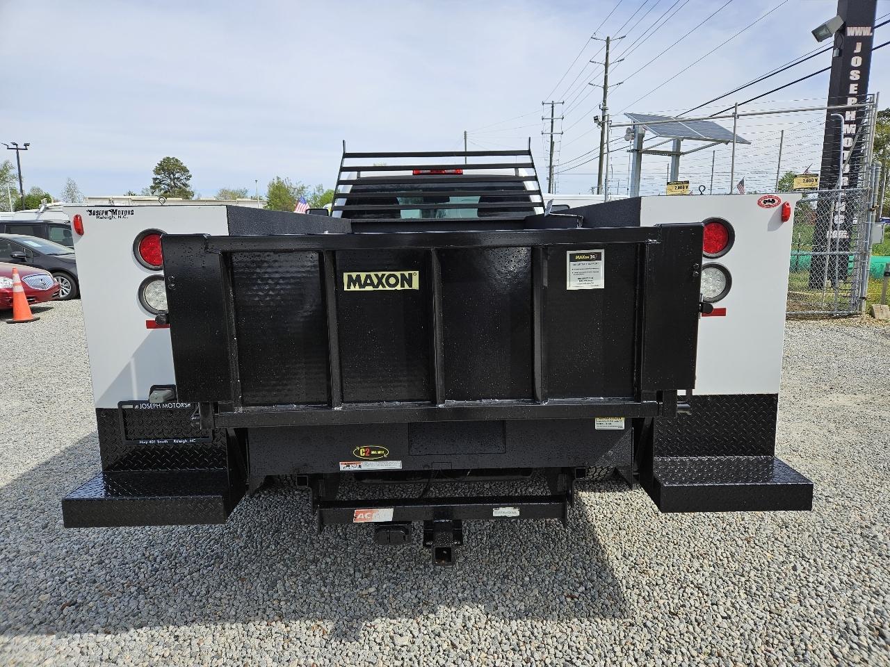 Chevrolet Silverado 3500HD 4WD Reg Cab 133.7" DRW LT 2015