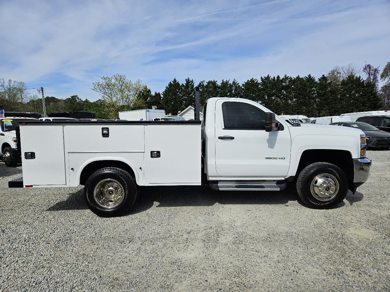 Chevrolet Silverado 3500HD 4WD Reg Cab 133.7" DRW LT 2015