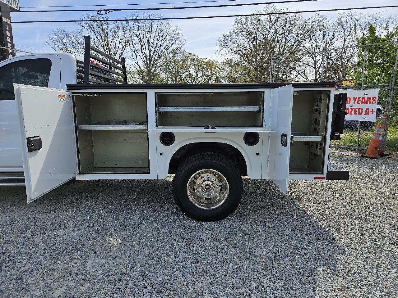 Chevrolet Silverado 3500HD 4WD Reg Cab 133.7" DRW LT 2015