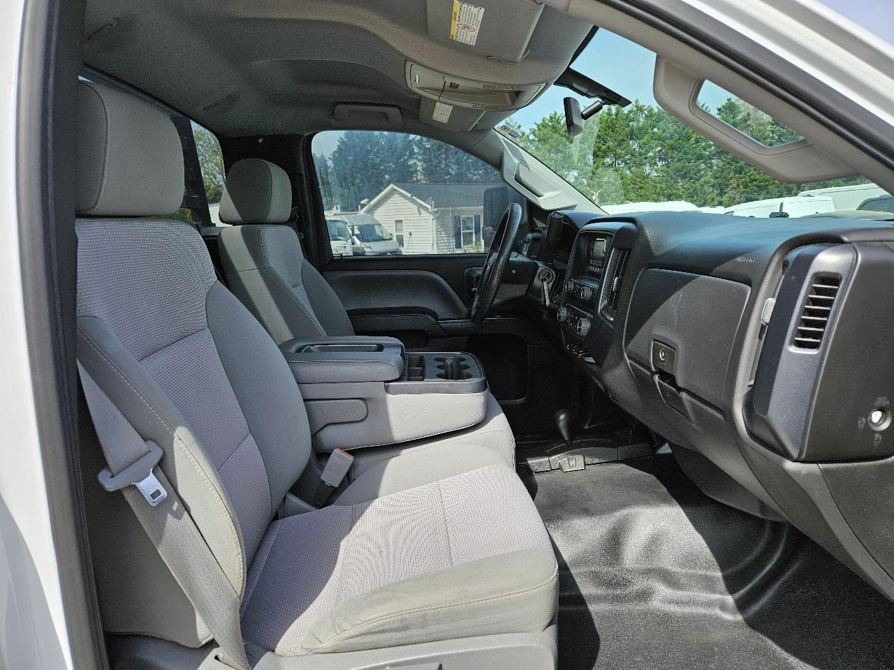 Chevrolet Silverado 3500HD 4WD Reg Cab 133.7" DRW LT 2015