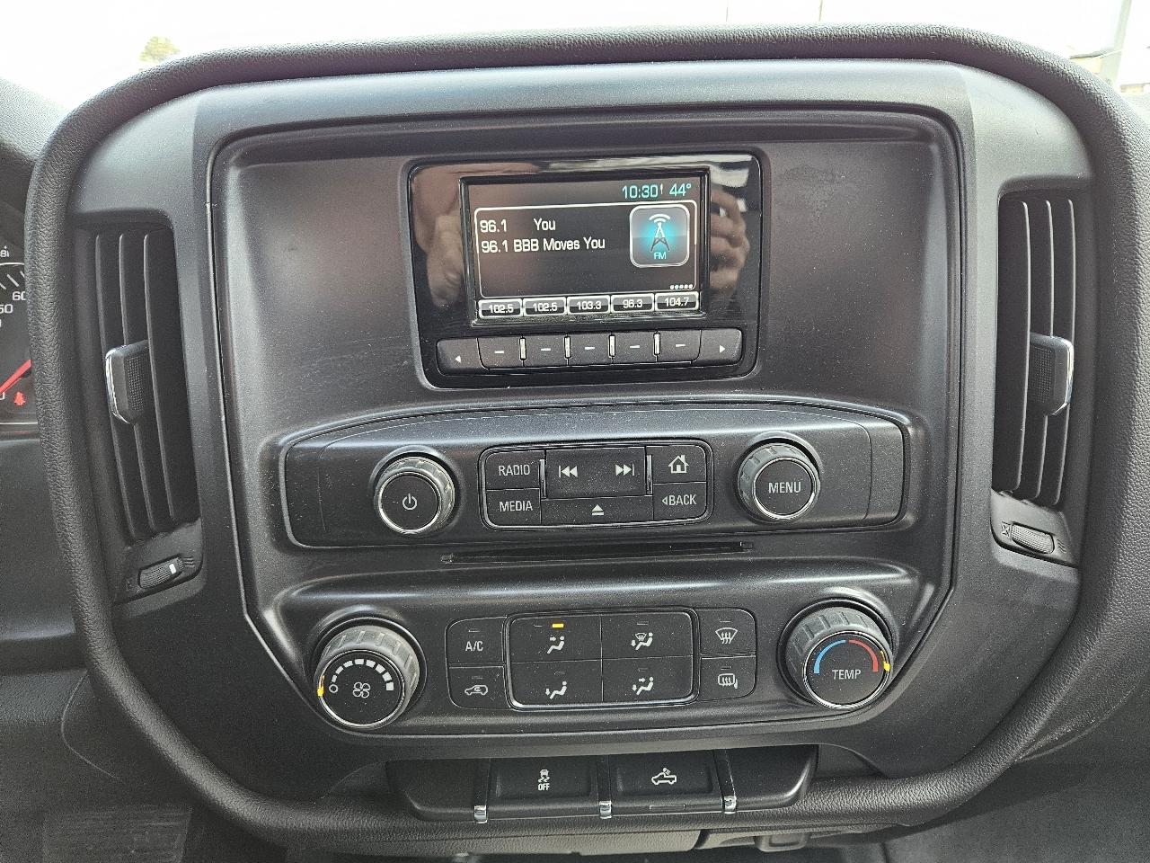 Chevrolet Silverado 3500HD 4WD Reg Cab 133.7" DRW LT 2015