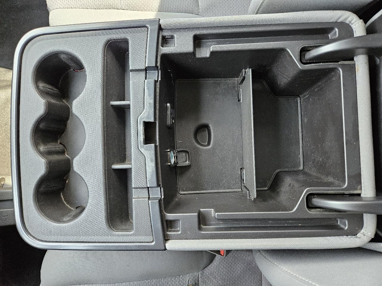 Chevrolet Silverado 3500HD 4WD Reg Cab 133.7" DRW LT 2015