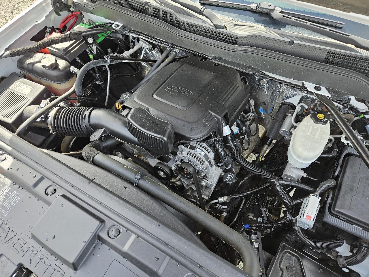 Chevrolet Silverado 3500HD 4WD Reg Cab 133.7" DRW LT 2015