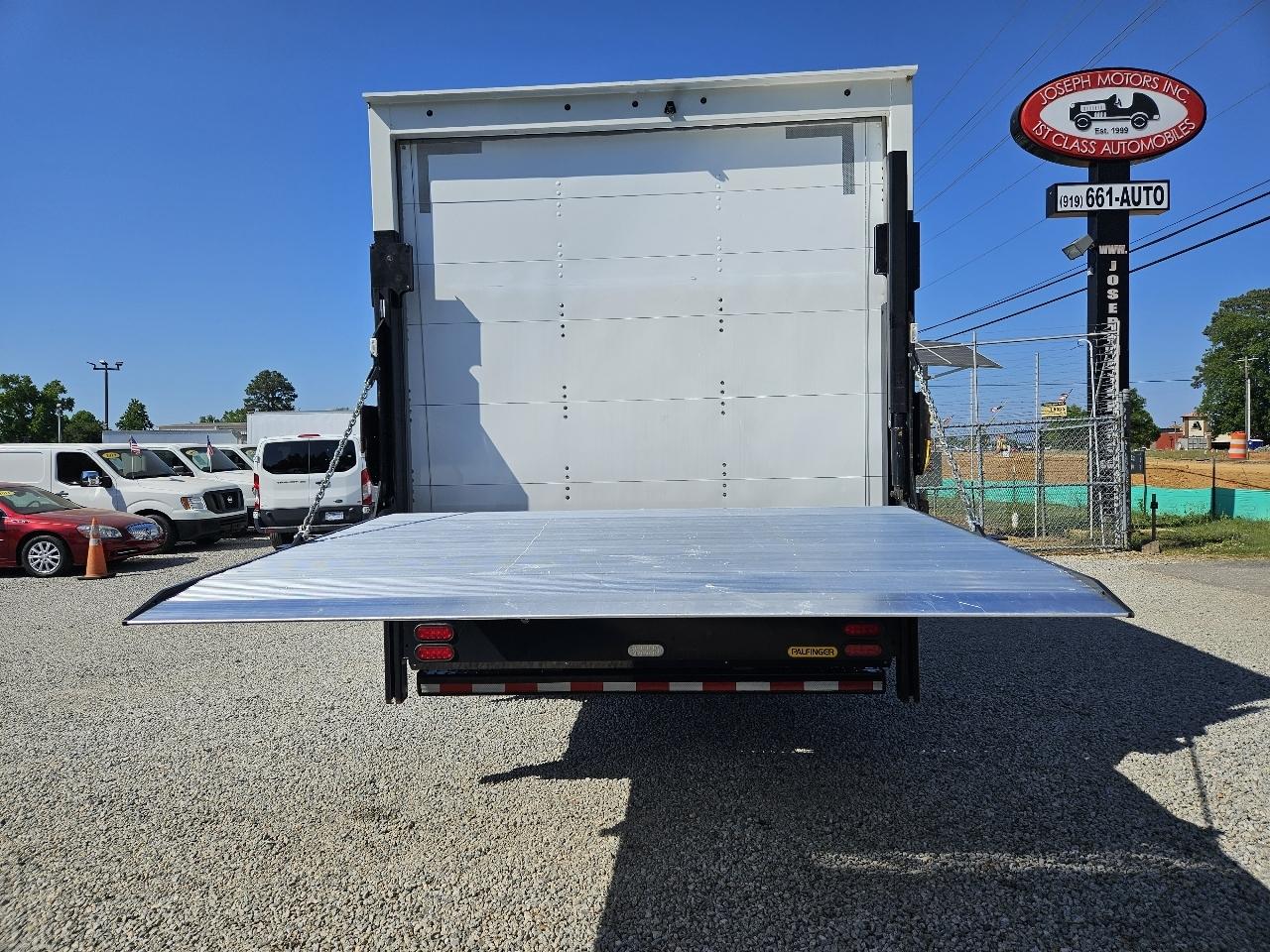 Chevrolet 4500 LCF Gas  2023